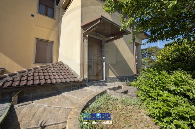 RIF. CC6248 - VISTARINO - Frazione di Buttirago - Villa indipendente: 2 appartamenti, box, magazzino, taverna, giardino. - Foto 11