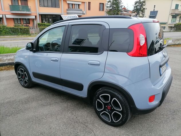FIAT PANDA HYBRID CITY LIFE