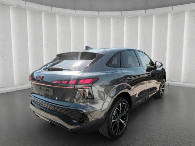 AUDI Q3 2000 SPB TDI BLACKLINE 150CV STRONIC TETTO"20 rif. 24190950 - Foto 8
