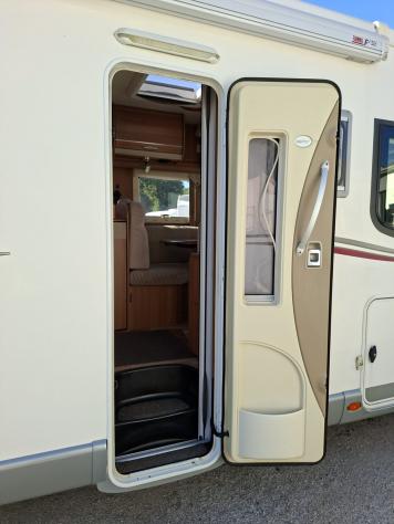 MOTORHOME RAPIDO DUCATO BASCULANTE LETTI GEMELLI GARAGE SEMIDINETTE CLIMATIZZATORE CAMPER CAMPEGGIO USATI GENERALI 1449 - Foto 2