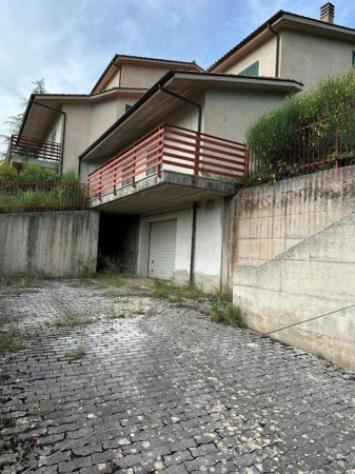 Immobile in asta di 167 m² con più di 5 locali e box auto in vendita a Pignola - Foto 3