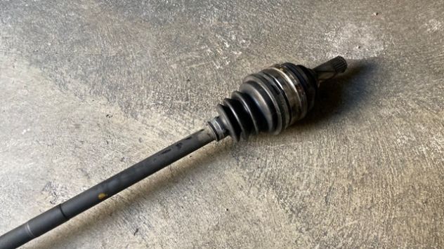 Semiasse anteriore DX Opel Tigra 1.4 benzina del 1999 - Foto 3
