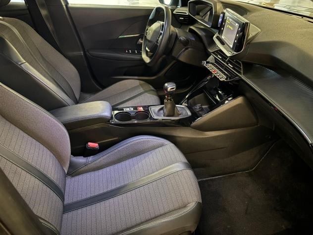 PEUGEOT 2008 1.2 S&S Allure Pack 131 6M - 2021 - Foto 6