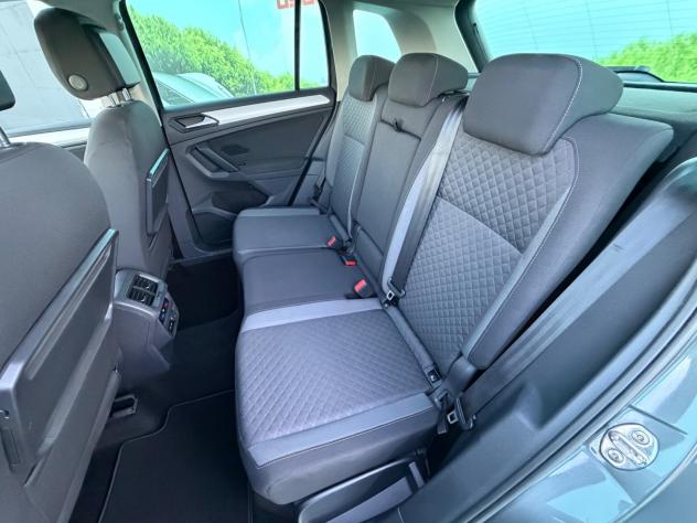 Volkswagen Tiguan 1.6 TDI 115cv R-Line 2019 - Foto 8
