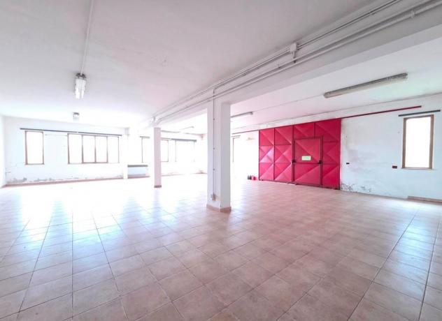Capannone artigianale in affitto a Porcari 2700 mq Rif: 1405622 - Foto 2