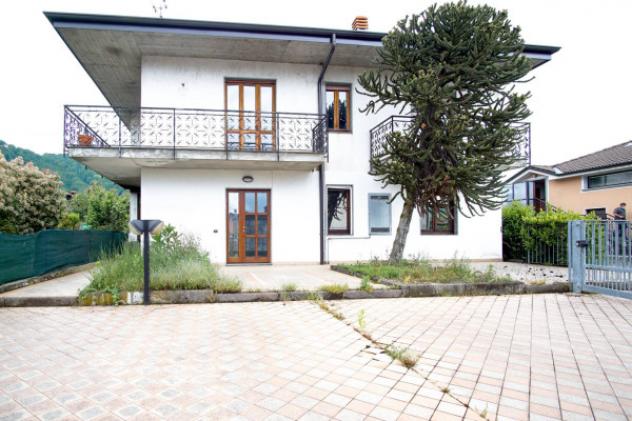 Appartamento di 144 m² con 4 locali in vendita a Casnigo - Foto 12