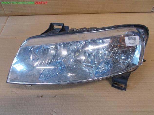 PROIETTORE S.(versione con fendinebbia) 5P. CON FENDI FIAT STILO (192-2C/2V) Parti elettriche Fanaleria Proiettori Proiettore ant. FIAT - STILO -