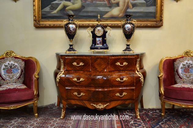 Commode-cassettone stile Luigi XV cm. 150 cm.