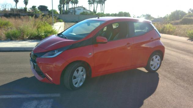 Toyota Aygo 1.0 VVT-i 69 CV 5 porte x-cool TSS - Foto 3