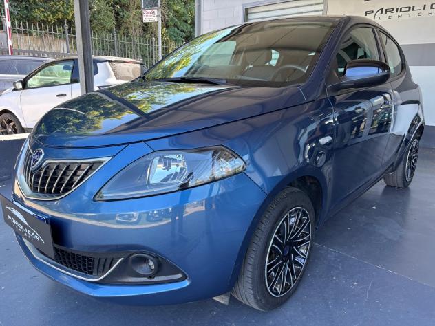 Lancia Ypsilon 1.0 FireFly 5 porte S&S Hybrid Alberta Ferretti - Foto 2