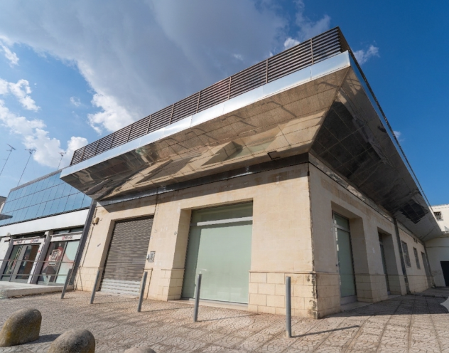 Magazzino in vendita a Lecce