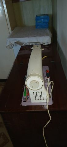 Vendo macchina da cucire Necchi - Foto 3