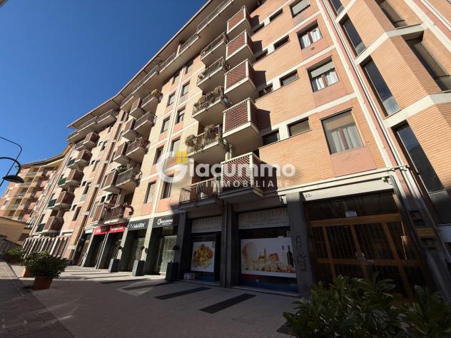 Locale commerciale in vendita a Potenza