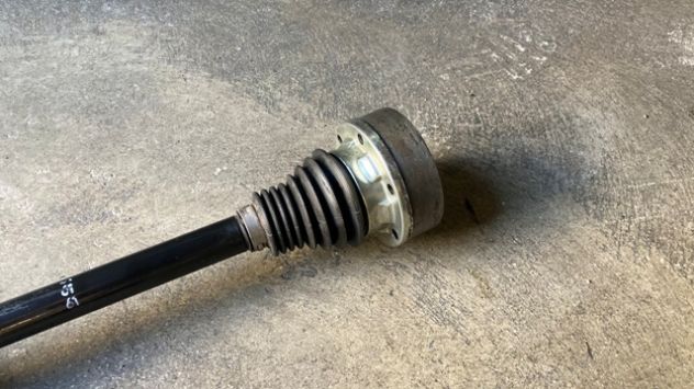 Semiasse anteriore SX Volkswagen Golf 5 1.6 benzina del 2007 (1K0407271DJ) - Foto 3