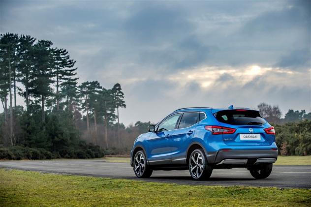 Nissan Qashqai II 2017 1.7 dci N-Motion 150cv - Foto 6