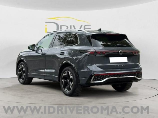 VOLKSWAGEN Tiguan Tiguan 2.0 tdi R-Line 150cv dsg rif. 24225842 - Foto 4