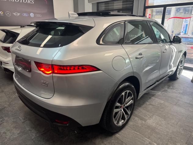 Jaguar F-Pace 2.0 D 180 CV R-Sport Tetto Apribile - Foto 10