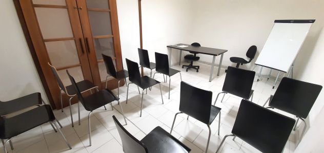 Ufficio arredato in centro custodito con parcheggi - Foto 6