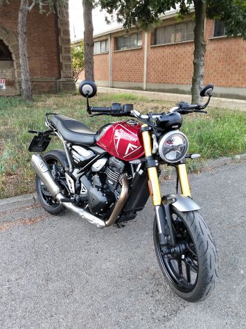 Triumph Speed 400 - 2025 - 4.000km - Patente A2