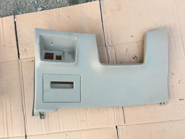 Plastica Inferiore Cruscotto Ispez Fusibili Nissan Terrano 2 01
