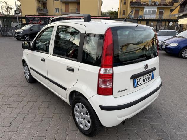 Fiat Panda 1.3 MJT 75cv - 2011 - Foto 4