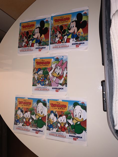 5 CONFEZIONI NUOVE E SIGILLATE DELLA COLLEZIONE:”TOPOLINO E I SUOI AMICI DISNEY” - Foto 3