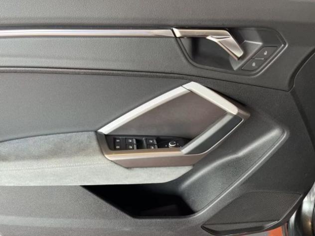 AUDI Q3 SPB 35 TDI S tronic S line edition rif. 22890851 - Foto 8