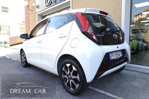 TOYOTA Aygo 1.0 VVT-i 72 CV 5 porte x-play MMT AUTOMATICA rif. 22843193 - Foto 3
