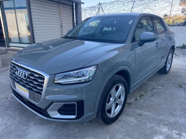 Audi Q2 30 TDI S tronic Admired 1.6 CAMBIO F1 2018 - Foto 4