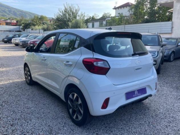 HYUNDAI i10 1.0 MPI AT Connectline cambio automatico rif. 21348462 - Foto 2