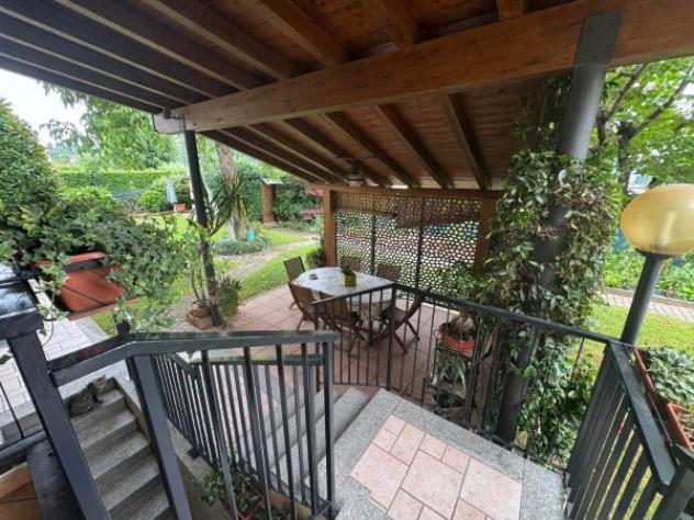 Villa di 460 m² con più di 5 locali e box auto doppio in vendita a Induno Olona - Foto 2