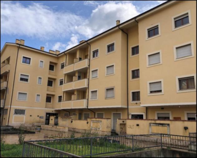 Immobile in asta di 57 m² con più di 5 locali e box auto doppio in vendita a Terni - Foto 3