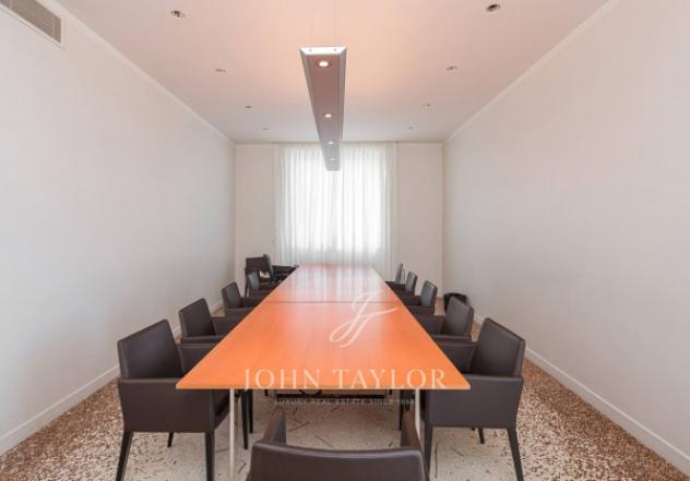 Immobile di 280 m² con più di 5 locali in affitto a Milano - Foto 10