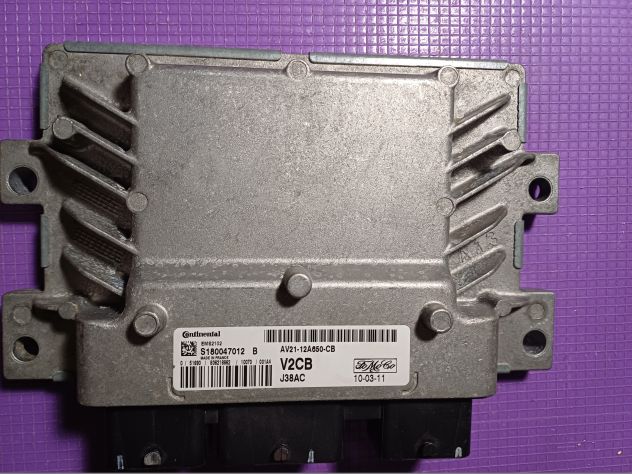 AV21-12A650-CB V2CB CENTRALINA MOTORE FORD FIESTA 6 1.2 60KW S180047012B EMS2102