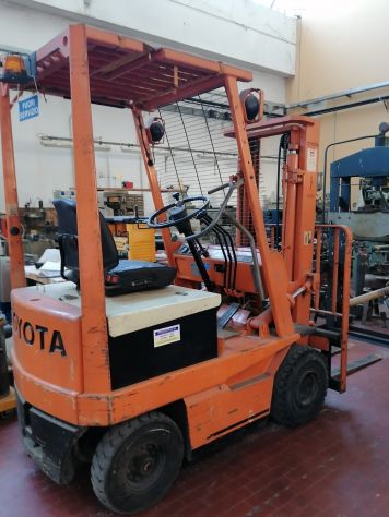 CARRELLO ELEVATORE TOYOTA ELETTRICO 15 QL. - Foto 4
