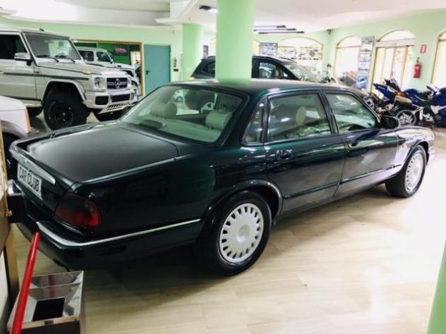 Jaguar XJ8 3.2 v8 automatica iscrivibile ASI - Foto 5