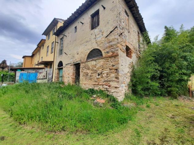 Fienile in vendita a San Ginese - Capannori 240 mq Rif: 1126940