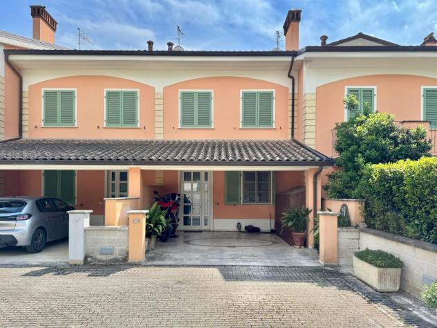 Villetta a schiera in vendita a Porcari 260 mq Rif: 1417873