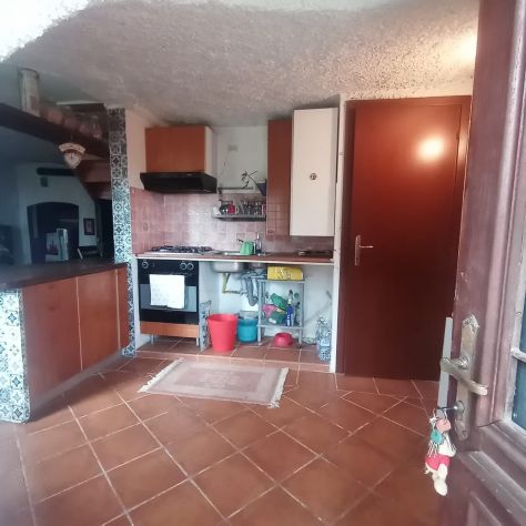 Portula Frazione Castagnea casetta ristrutturata su 2 piani - Foto 3