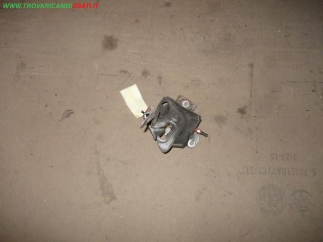 SERRATURA COFANO ANT. OPEL AGILA (H08) Carrozzeria Lamierati esterni Cofano Serratura cofano OPEL - AGILA B - 01-03-2008 - 01-06-2015