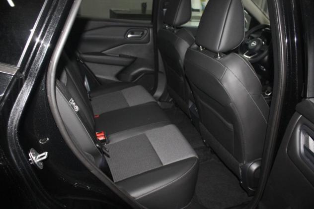 Nissan Qashqai 1300 MHEV 158 CV Xtronic N-Connecta - Foto 9