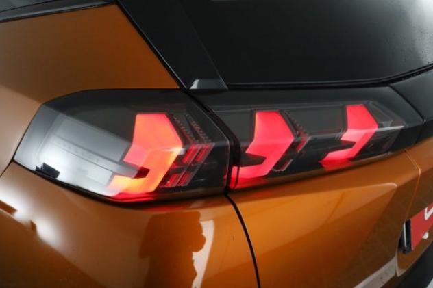 PEUGEOT 2008 2008 PureTech 100 S&S Allure rif. 24174381 - Foto 10