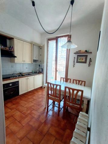 Campo di Marte vendiamo in esclusiva attico panoramico di mq.139 composto da ingresso, cucina attrezzata, soggiorno, studio, due camere, bagno, ripost - Foto 3