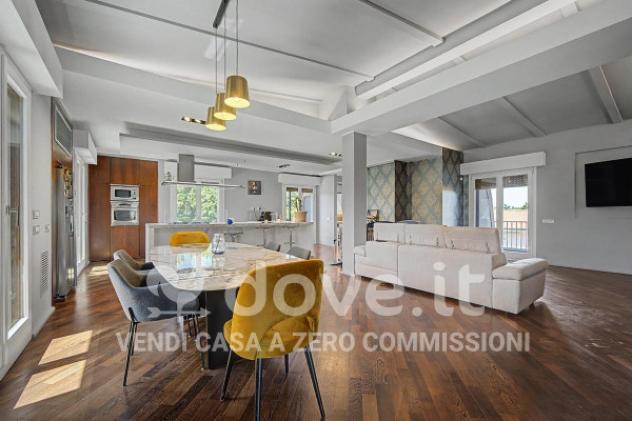 Attico / Mansarda di 182 m² con 3 locali in vendita a Trezzano sul Naviglio - Foto 5