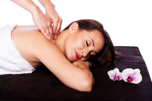 3242104050-RAGAZZA ORIENTALI MASSAGGI RILASANTE DOLCE CARINA Centro
