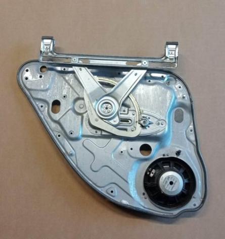 ALZACRISTALLO ELETTRICO PORTA POST.D. CON PANNELLO E MOT. ELETTR. 11 PIN 999-U1295056 Carrozzeria  Lamierati esterni  Porte  Alzacristallo por FORD -