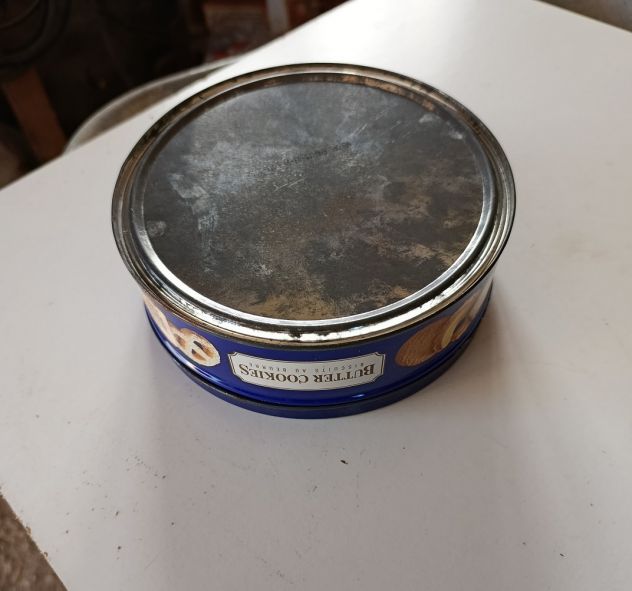 SCATOLA IN LATTA PER BISCOTTI ANNI 70