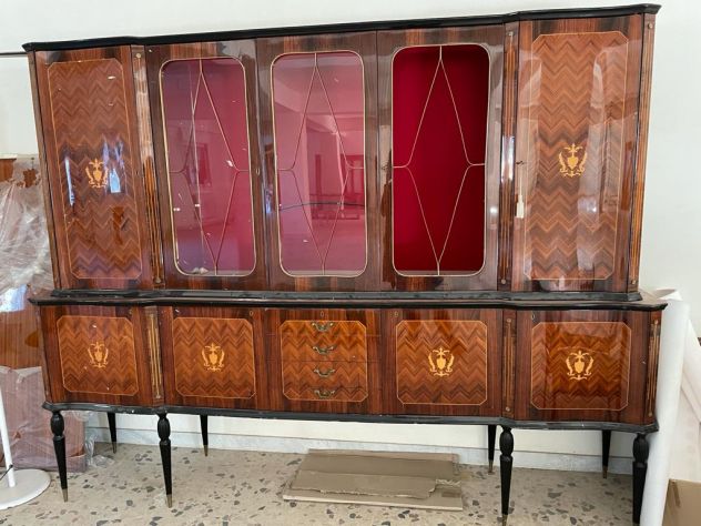 CREDENZA CON ALZATA in radica di mogano intarsiata lucido