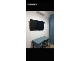 2 camere in un appartamento piu un monolocale