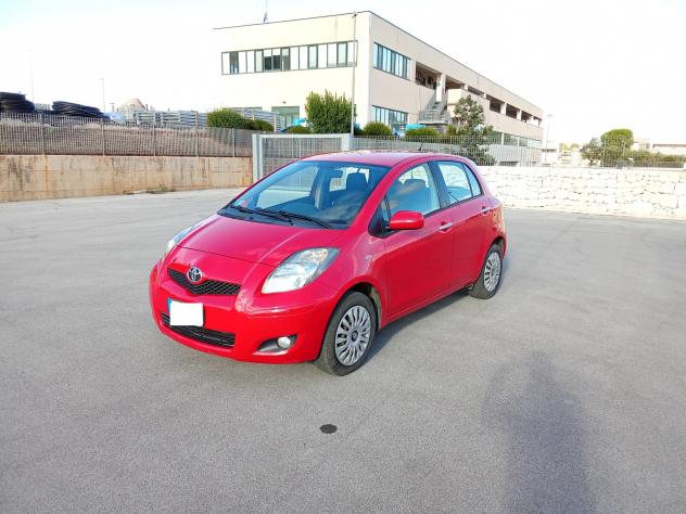 Toyota Yaris 1.0 5 porte Sol